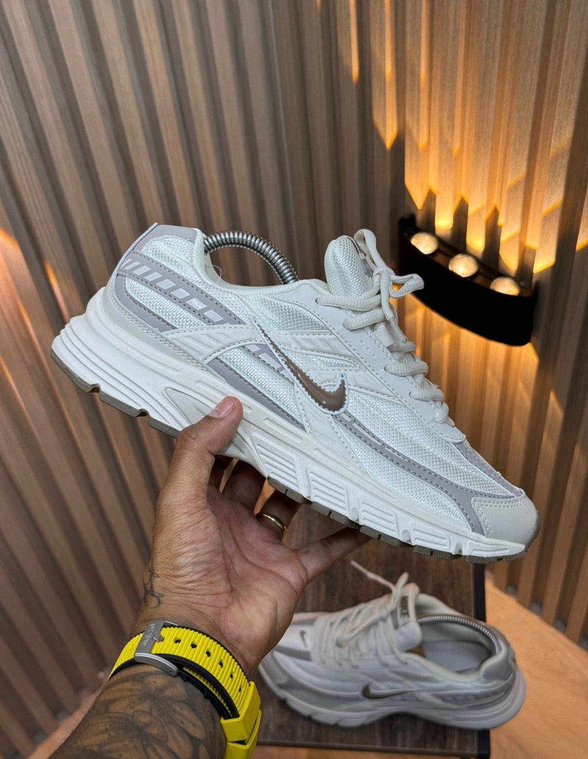 Nike Initiator