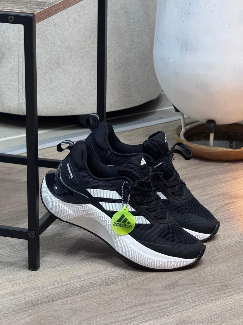 ADIDAS SUPERMAGMA