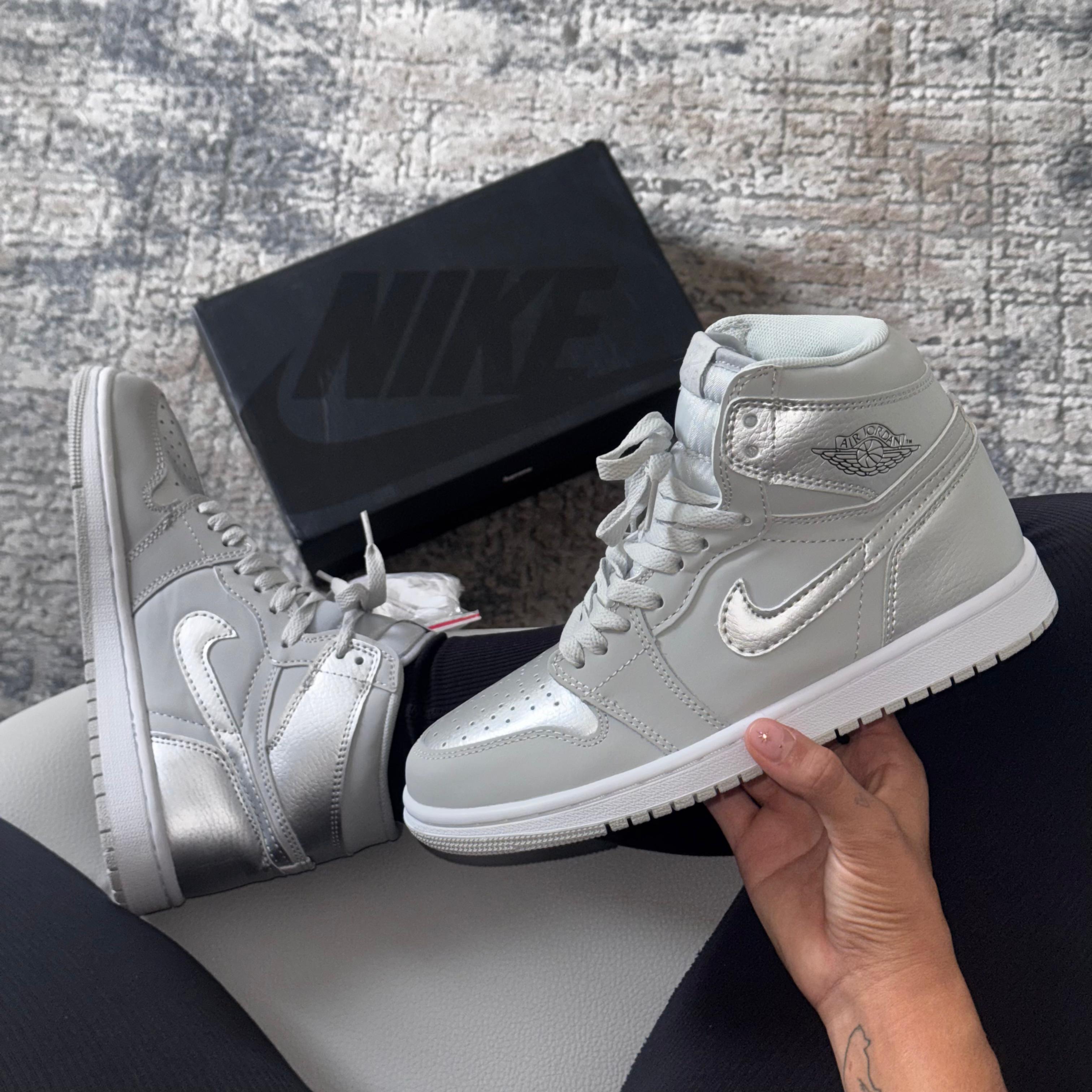 Air Jordan 1 Retro High OG Tokyo