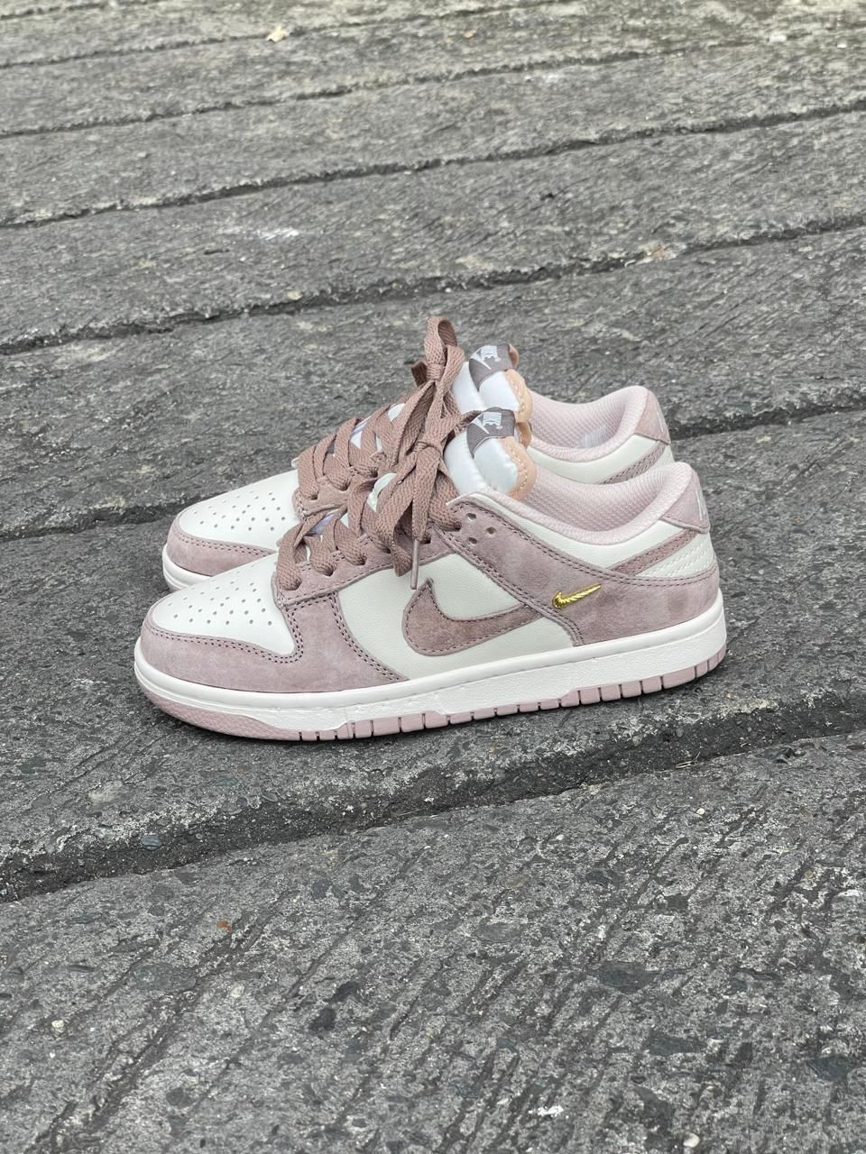 Nike Dunk Low NC