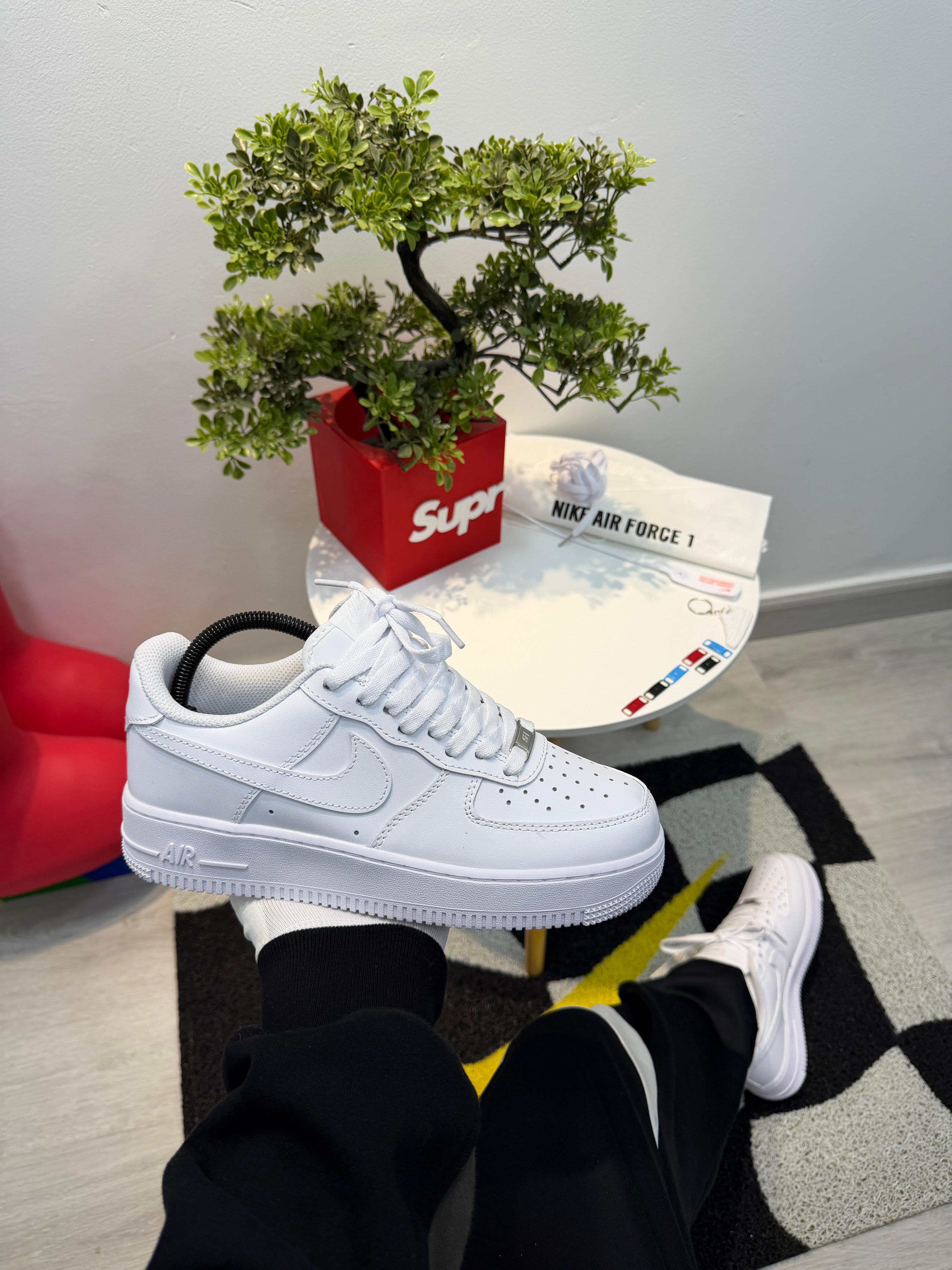 Nike Air Force 1 Clasic White